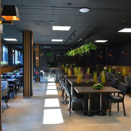 Tibet Hotel Am Airport Duesseldorf-ラーティンゲン エクステリア 写真