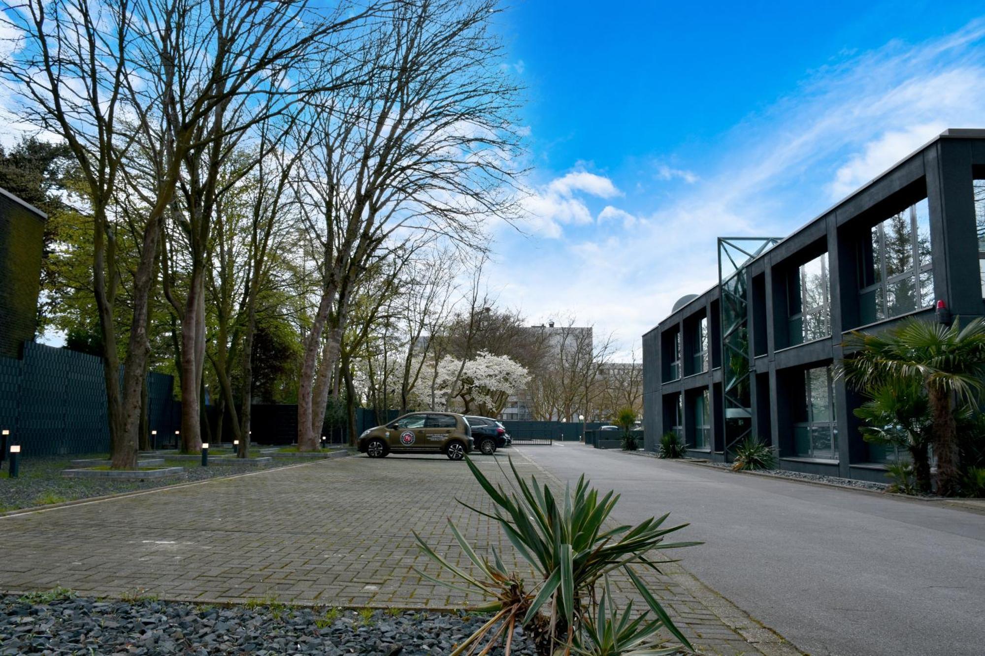 Tibet Hotel Am Airport Duesseldorf-ラーティンゲン エクステリア 写真