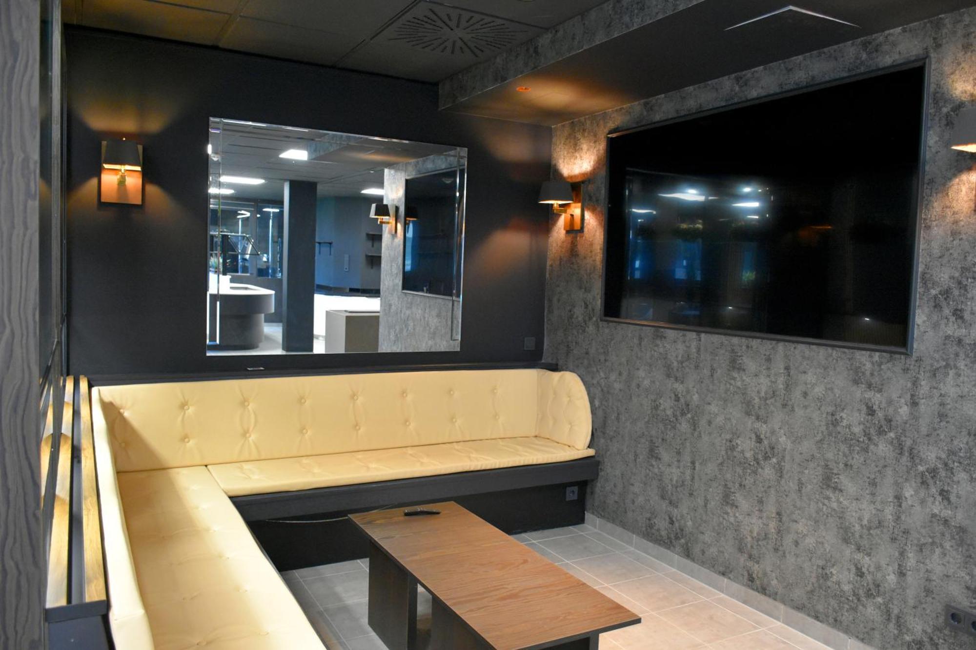 Tibet Hotel Am Airport Duesseldorf-ラーティンゲン エクステリア 写真